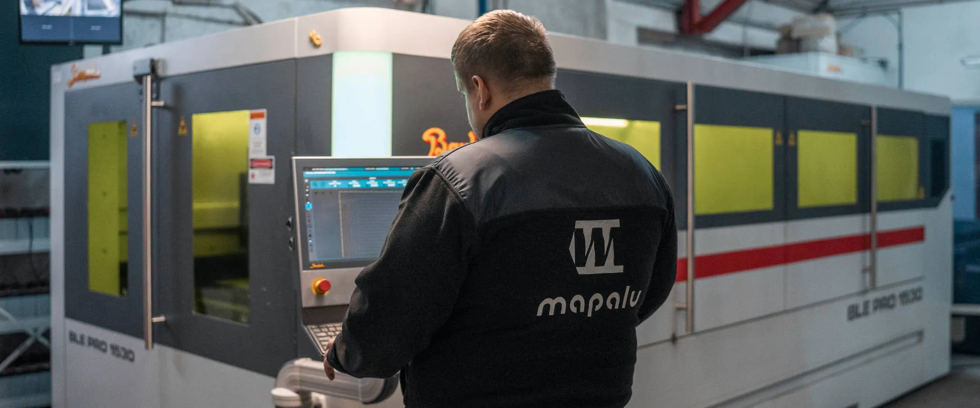 Cięcie laserowe blach w zakładzie produkcyjnym Mapalu